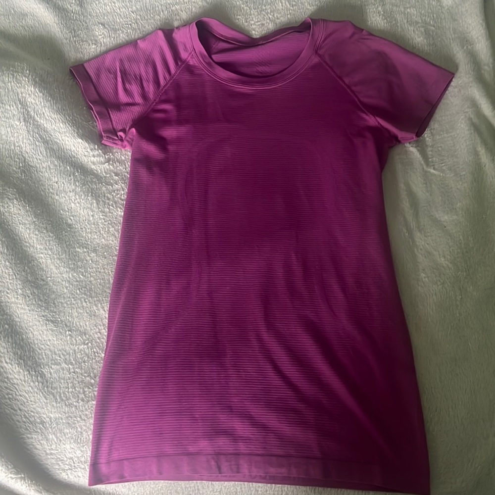 Lululemon short sleeve swiftly tech